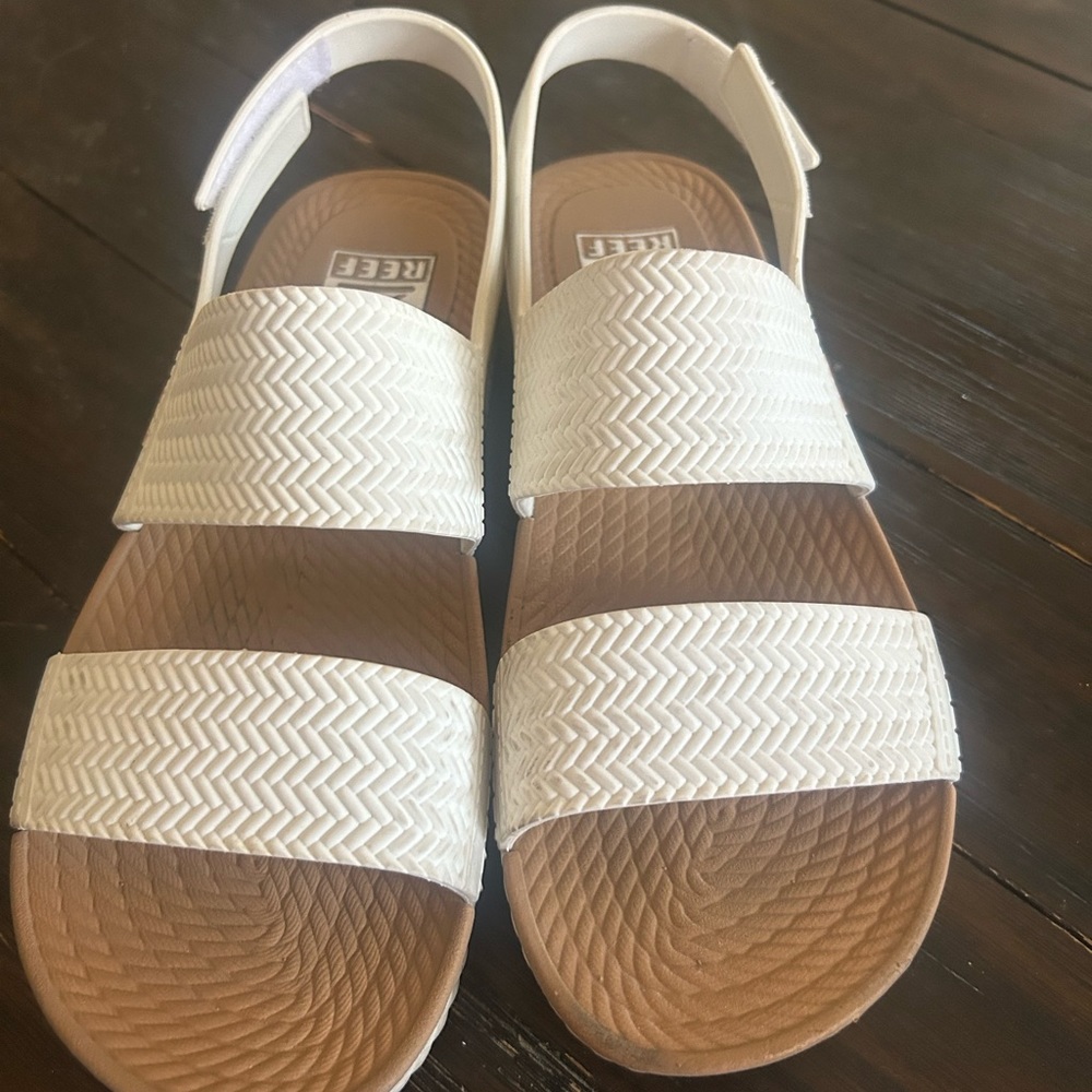 Reef Sandals size 8 1/2